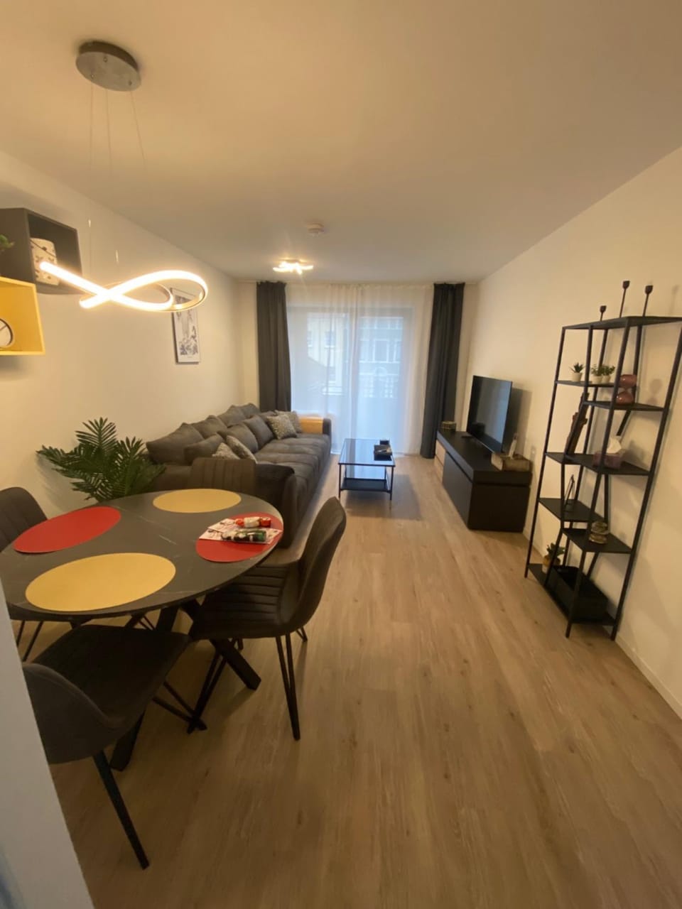 TV and multimedia, Living room, Seating area