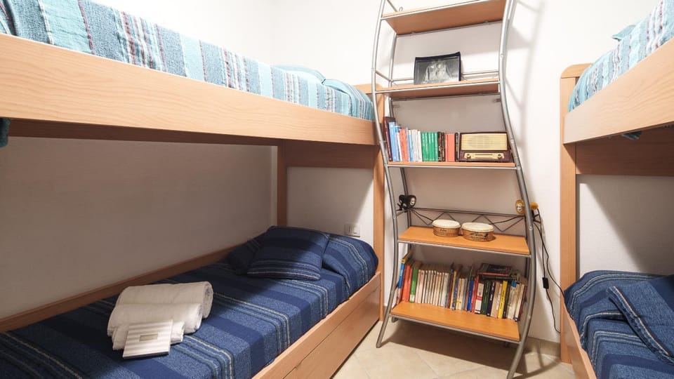Other, bunk bed