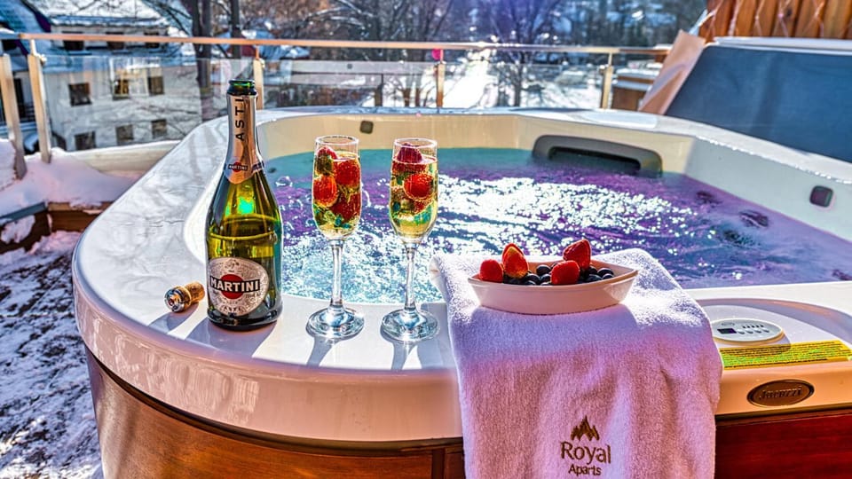 Hot Tub, Balcony/Terrace