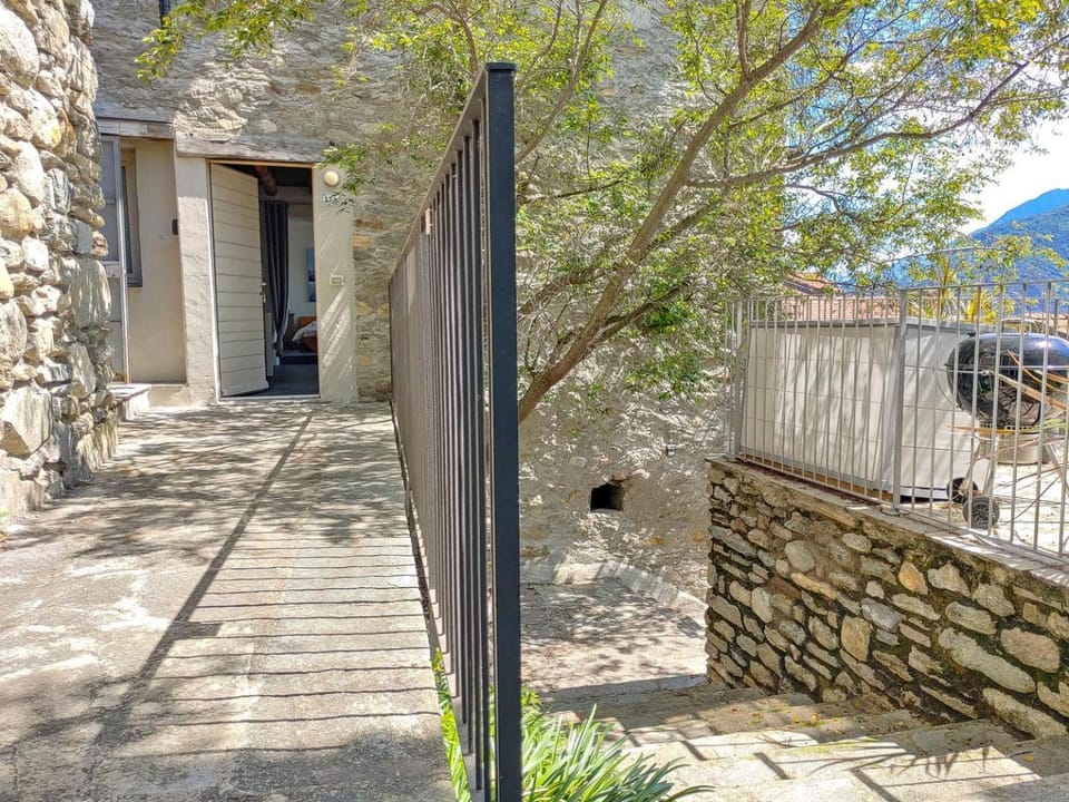 SUNRISE'S Lodge Apartment in Province of Lecco