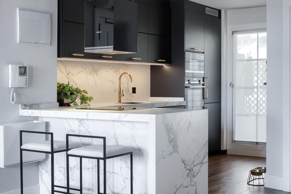 Kitchen or kitchenette, stove