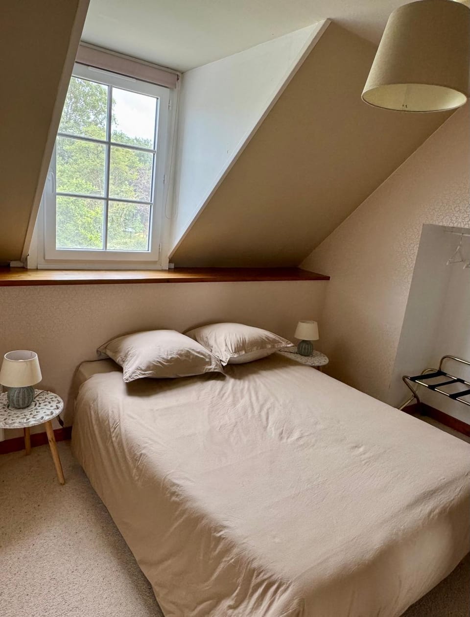 Chambre de Jeanne - Le Refuge des Parachutistes - en bordure du marais Bed and Breakfast in Normandy