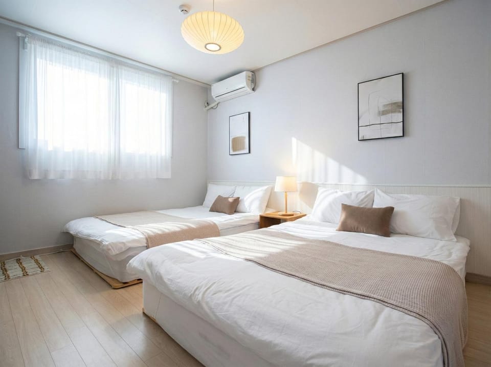 Bed, Bedroom, air conditioner