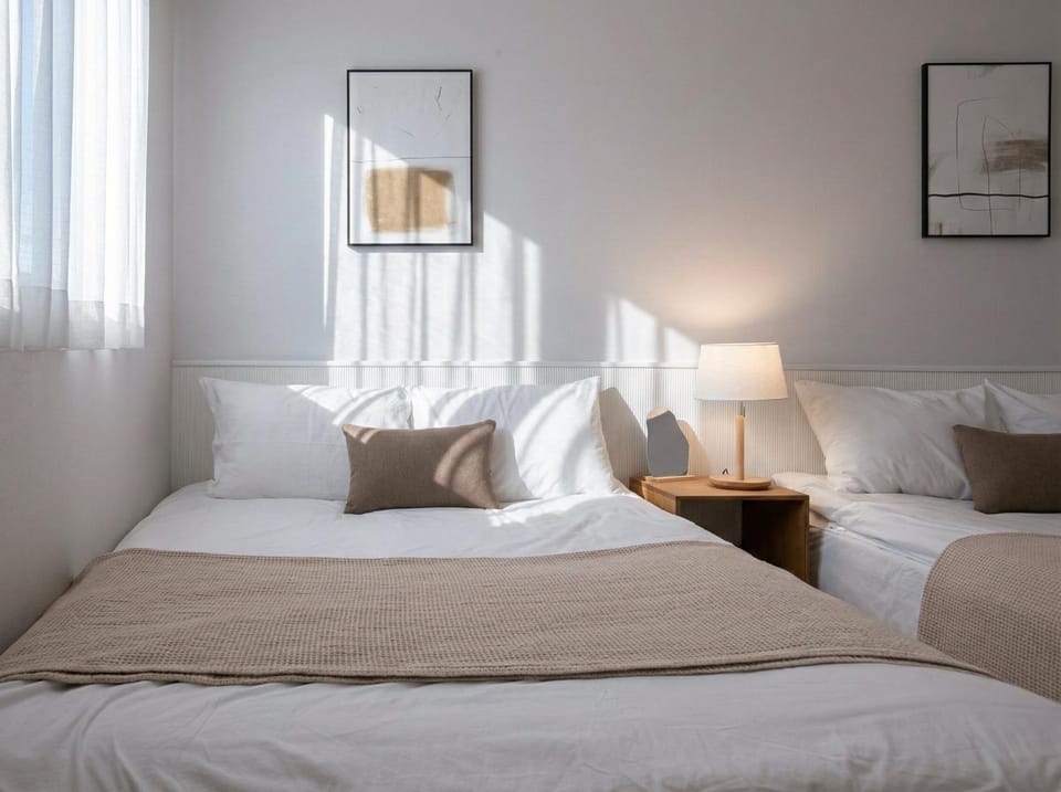 Bed, Bedroom, air conditioner