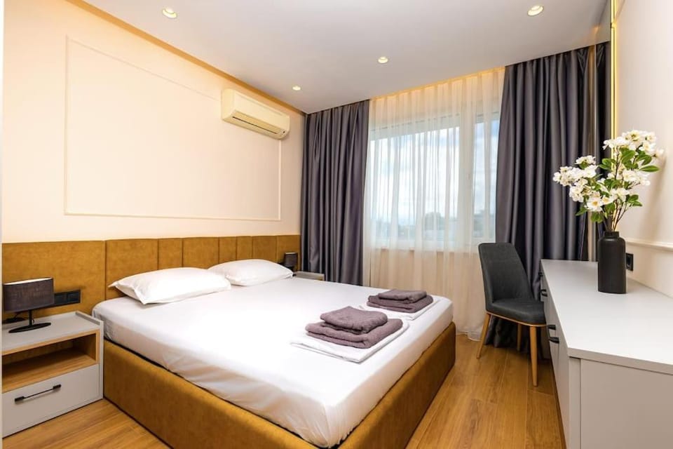 Bed, Bedroom, wardrobe