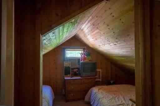 Memory Island House in Finger Lakes