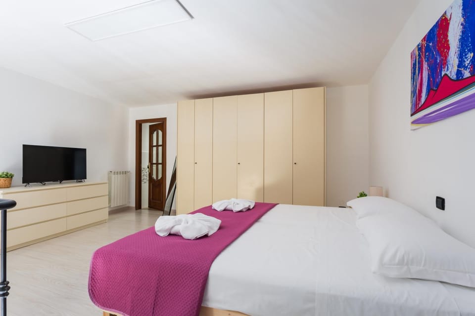 Covino House by Dimorra Apartment in Naples