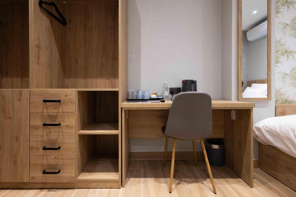 wardrobe