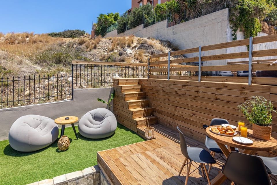 Property building, Balcony/Terrace