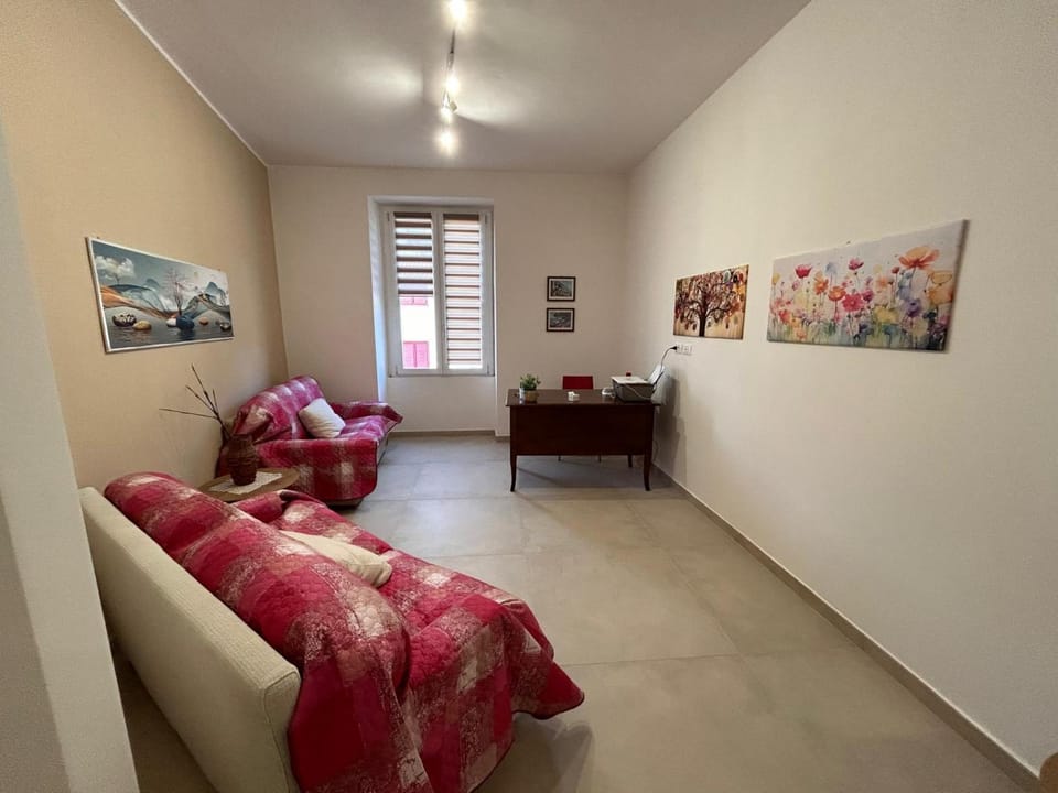 Living room, Seating area, Internal: Not applicable to any particular room