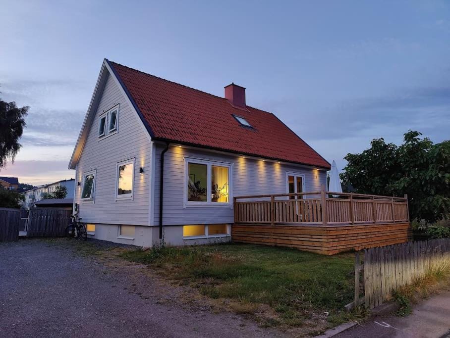 Villa with pool close to Gothenburg Villa in Gothenburg