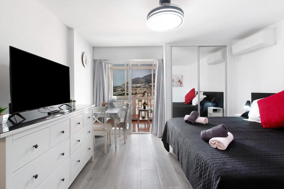 Living room, Bedroom