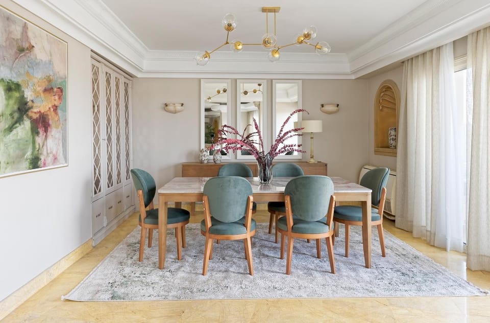 Seating area, Dining area