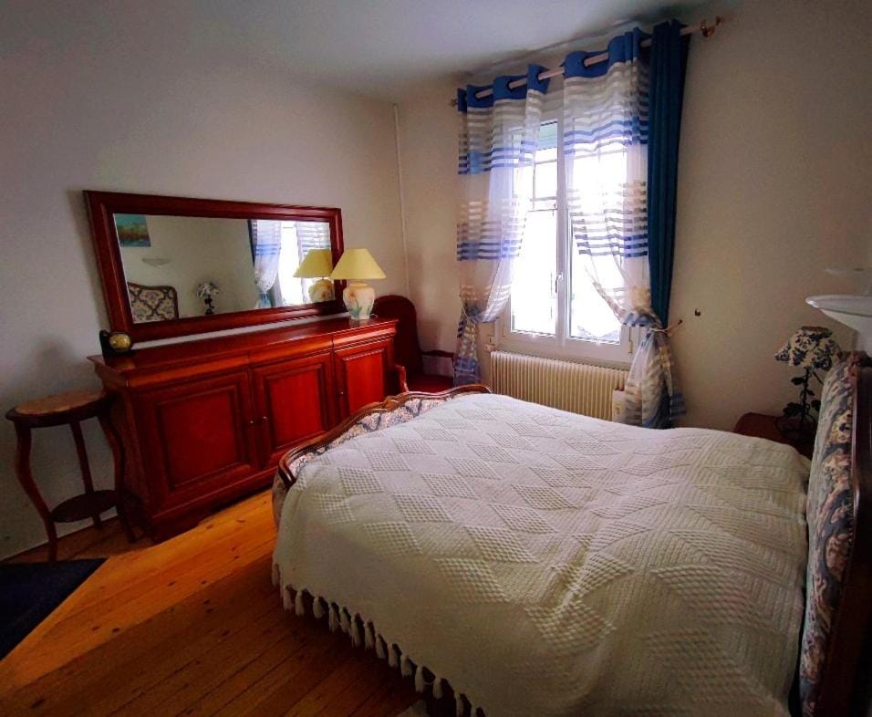 Maison de vacances avec jardin et parking privés House in Normandy