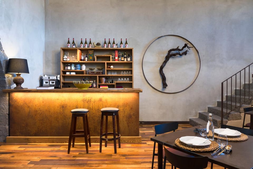 Lounge or bar, Food and drinks, Drinks