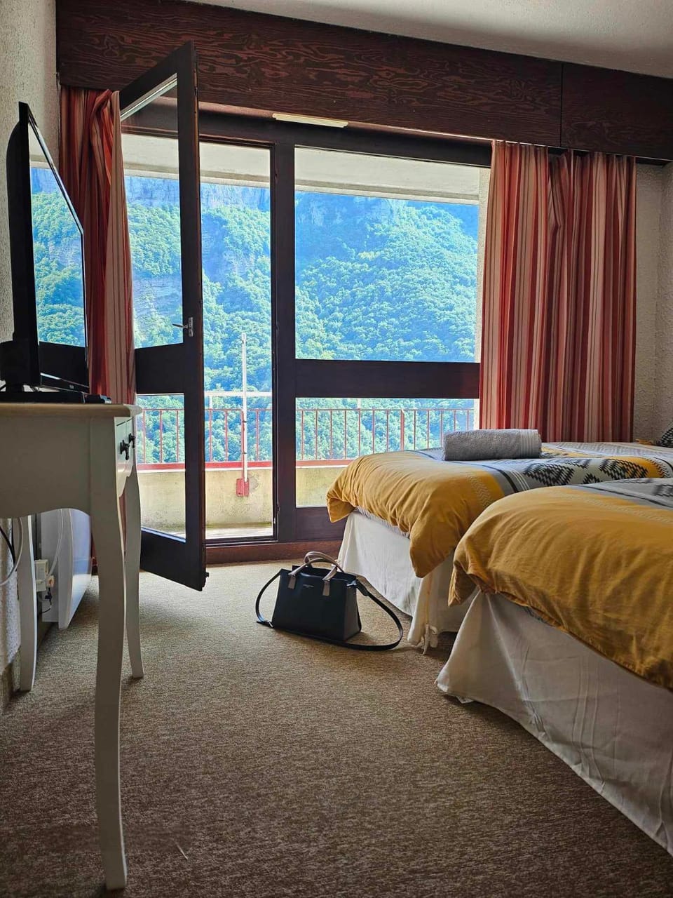 La Bicyclette Chambre Privée , Le Refuge Du Phoenix Hotel in Provence