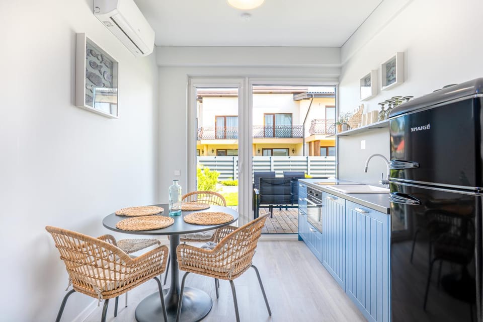 ᴄᴏʜᴏsᴛ I New Apt W l Terrace SelfCheck-in Apartment in Palanga