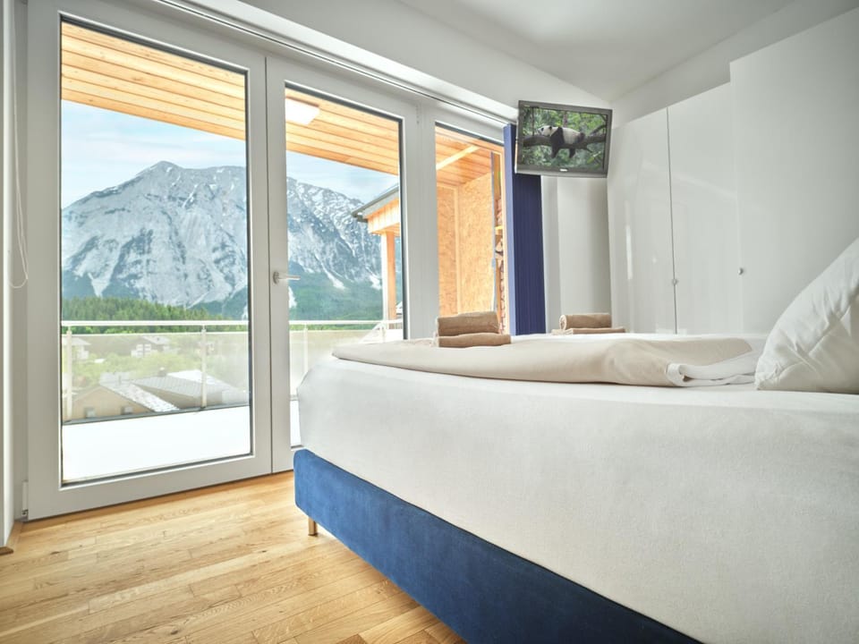 The Mountain Suite Top 11 - Tauplitz Residences by AA Holiday Homes Apartment in Styria