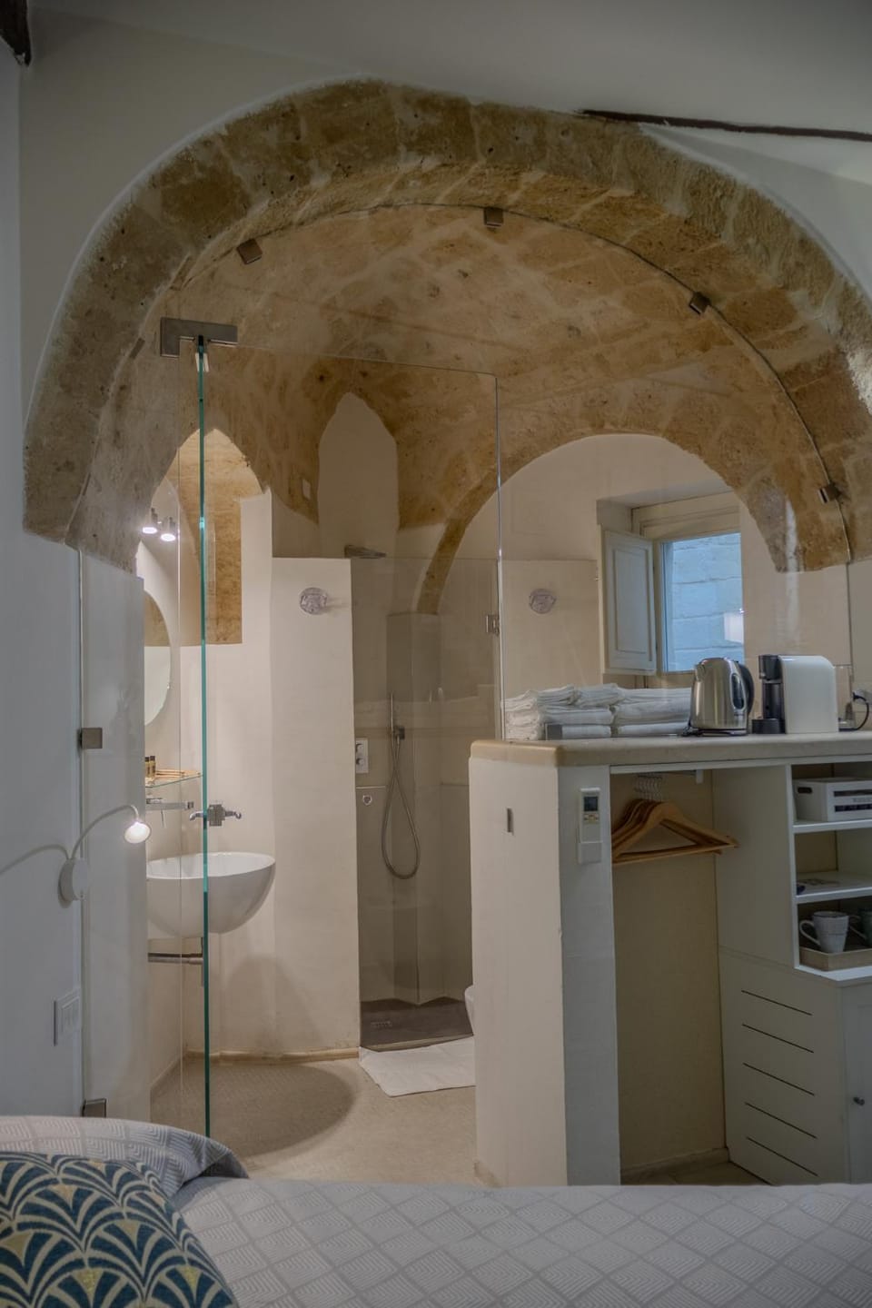 Bathroom, Photo of the whole room