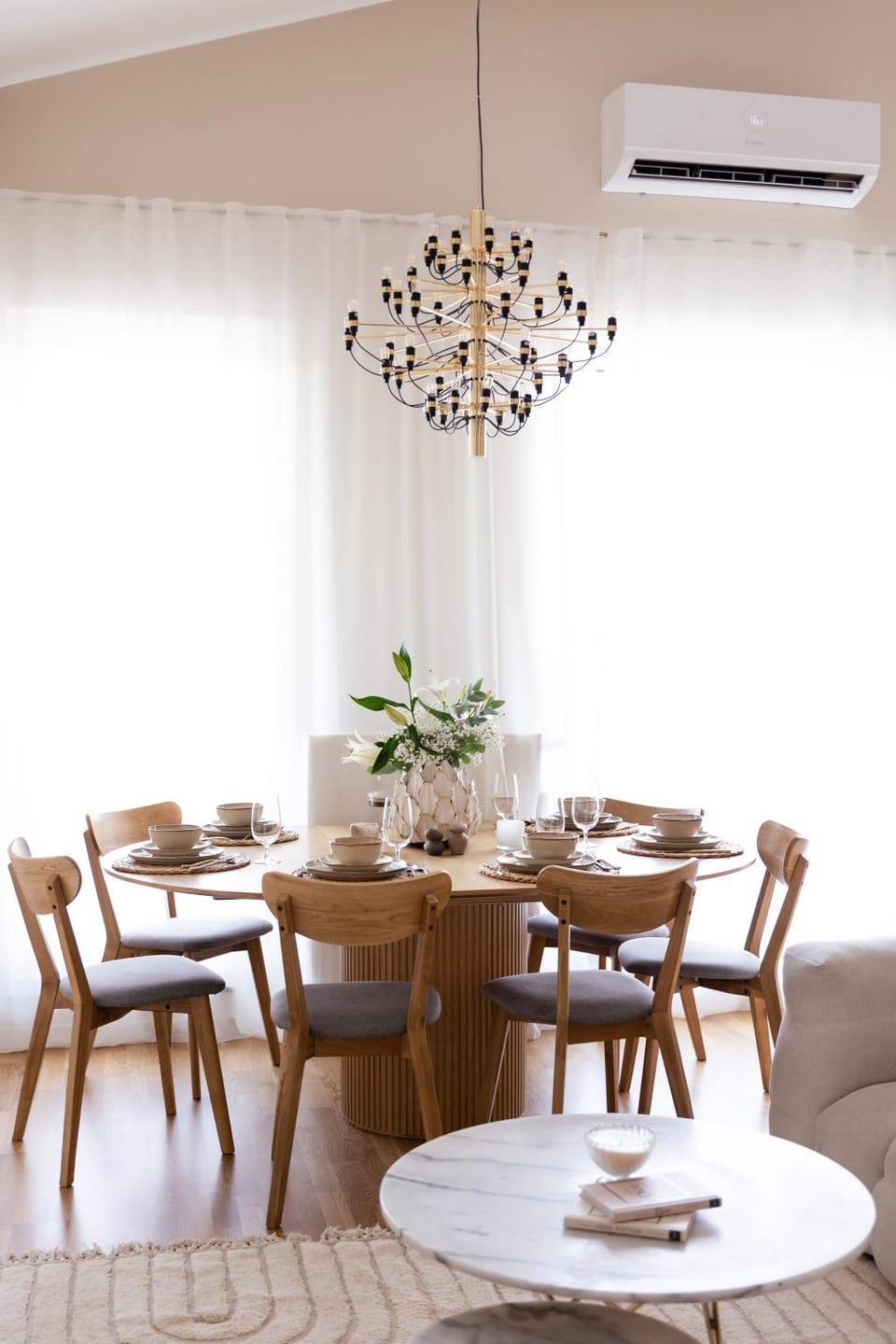 Dining area, air conditioner