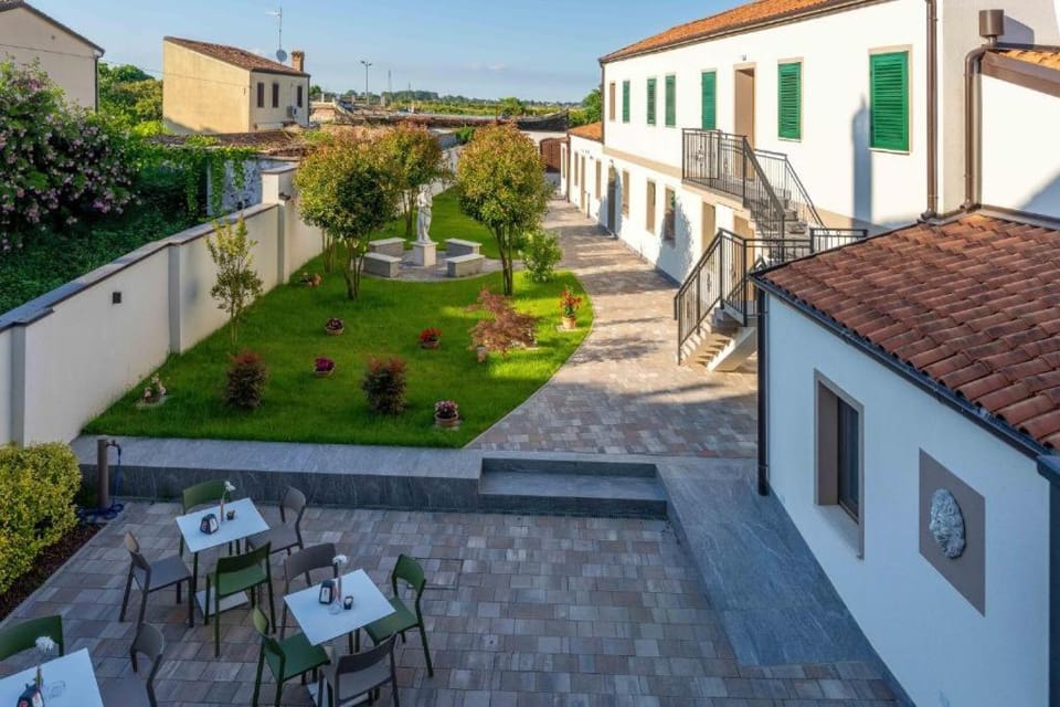 Property building, View (from property/room), Inner courtyard view