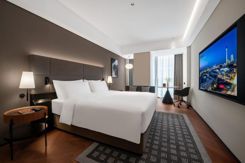 Photo of the whole room, Bedroom