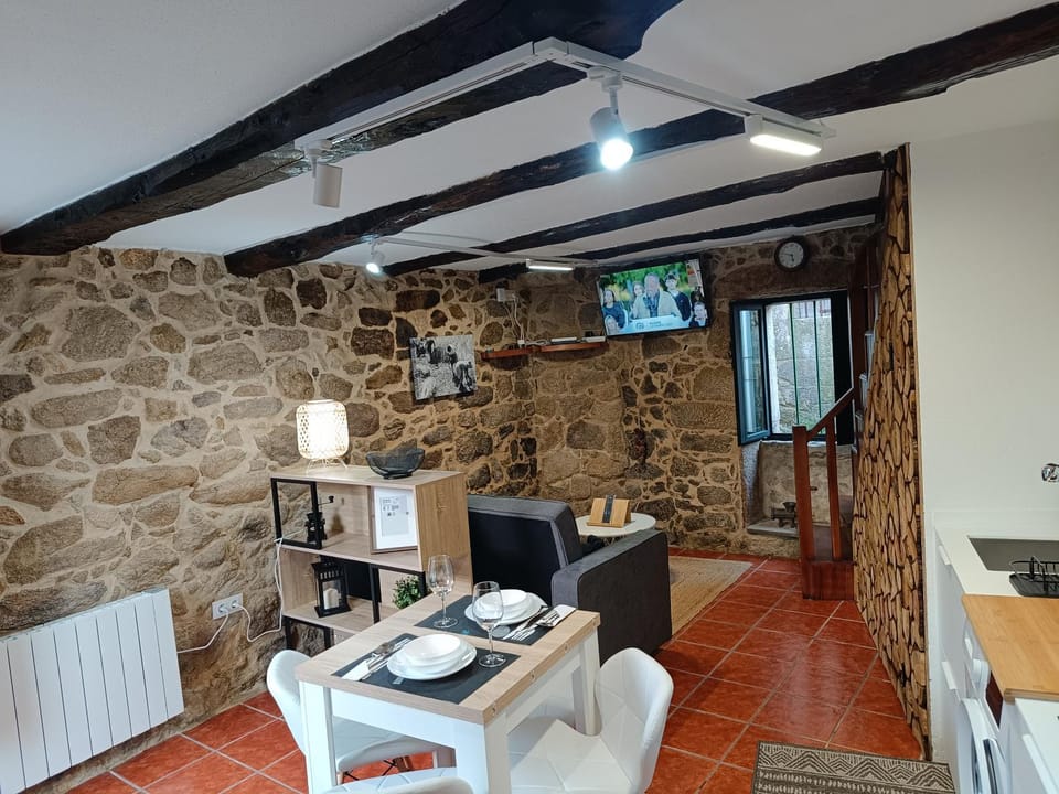 TV and multimedia, Kitchen or kitchenette, Dining area