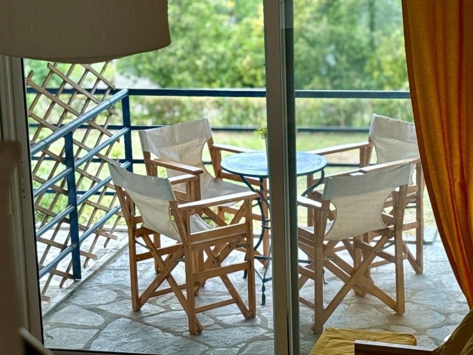 Patio, Day, Garden, View (from property/room), Balcony/Terrace, Garden view