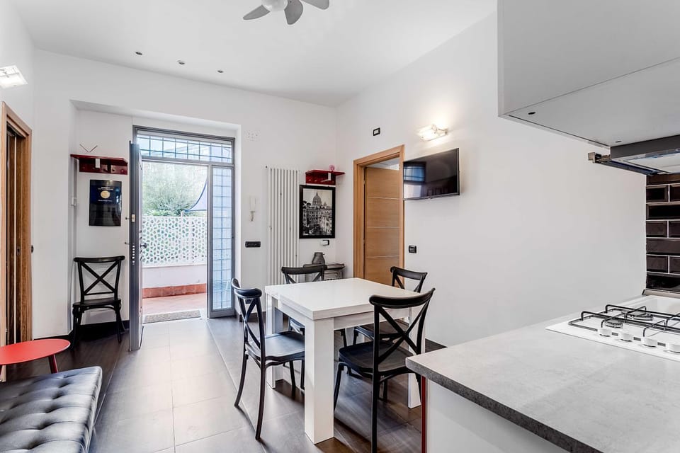 Vatican Bridge Home Apartment in Rome