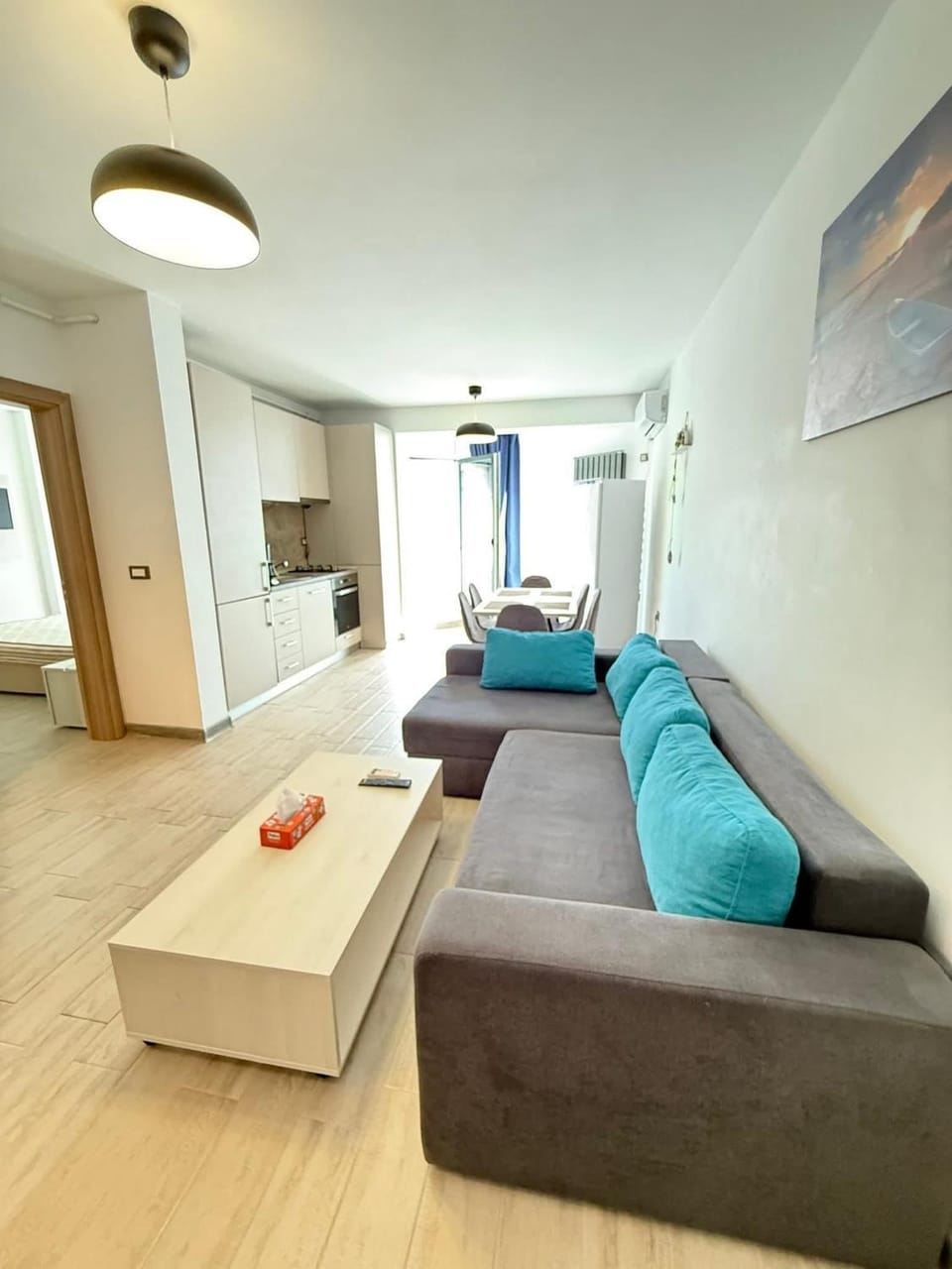 Kitchen or kitchenette, Living room