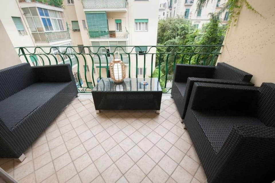 Property building, Balcony/Terrace