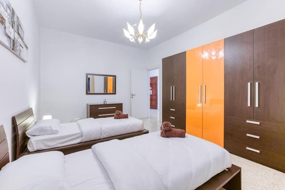 Luxury Waterfront Stay in Prime Sliema Area Apartment in Sliema