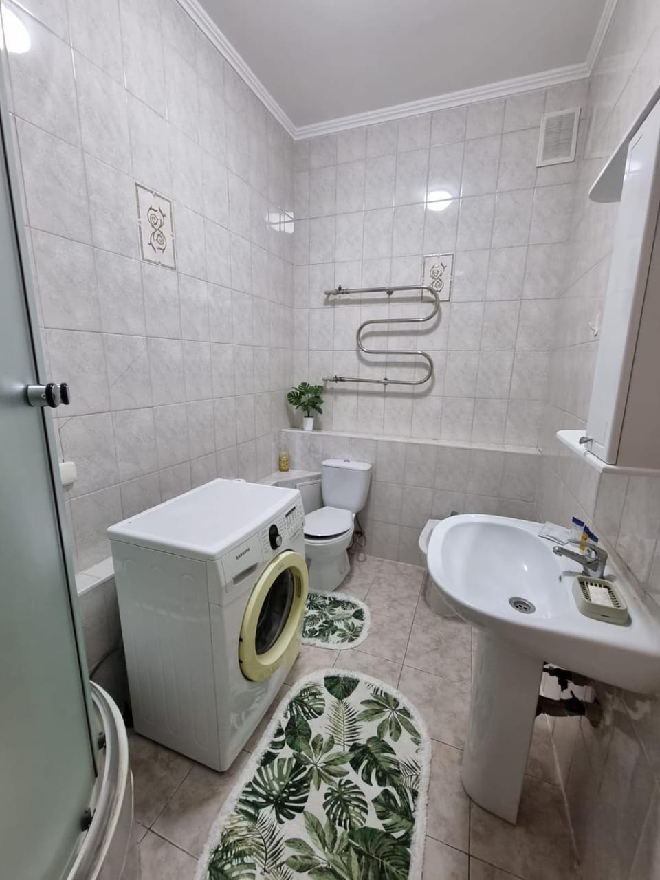 Shower, Toilet, bidet
