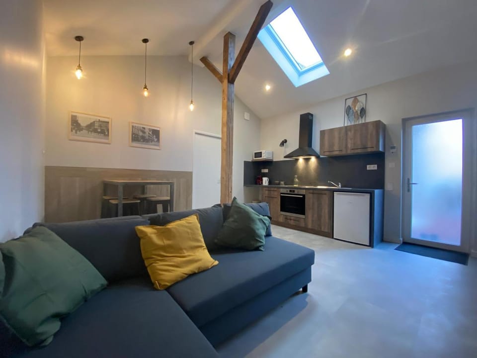 Living room, Dining area, kitchen