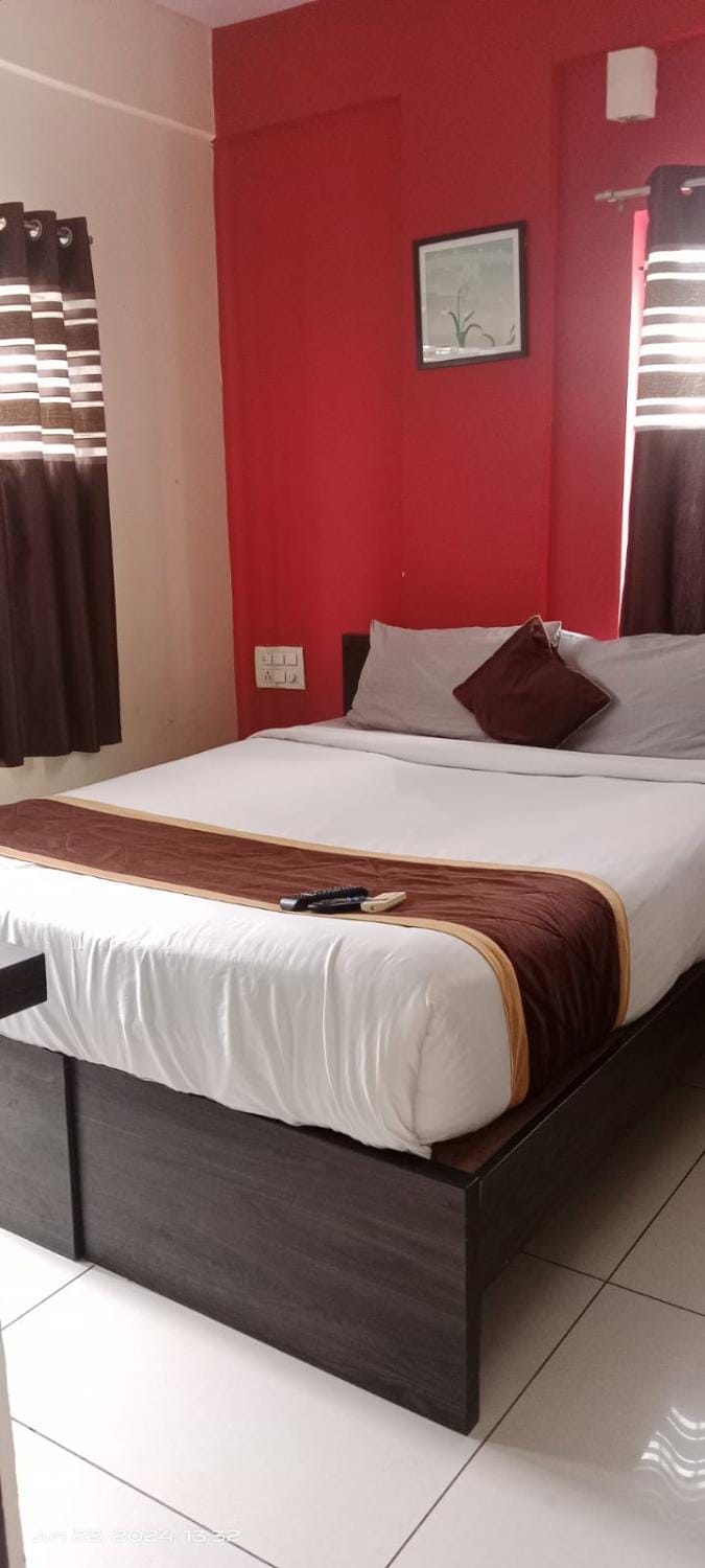 Relaxinn Service Apartments Bed and Breakfast in Bengaluru