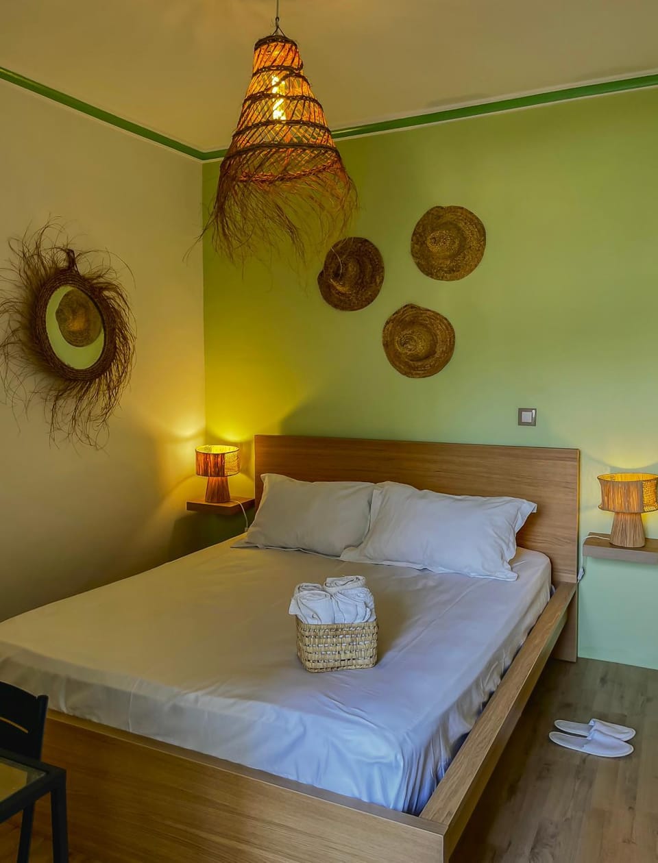 Bed, Photo of the whole room, Bedroom