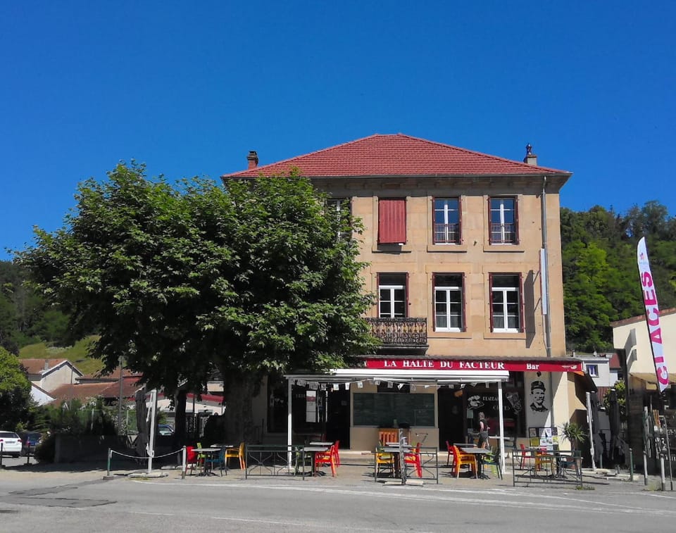 Property building, Restaurant/places to eat, View (from property/room), Breakfast