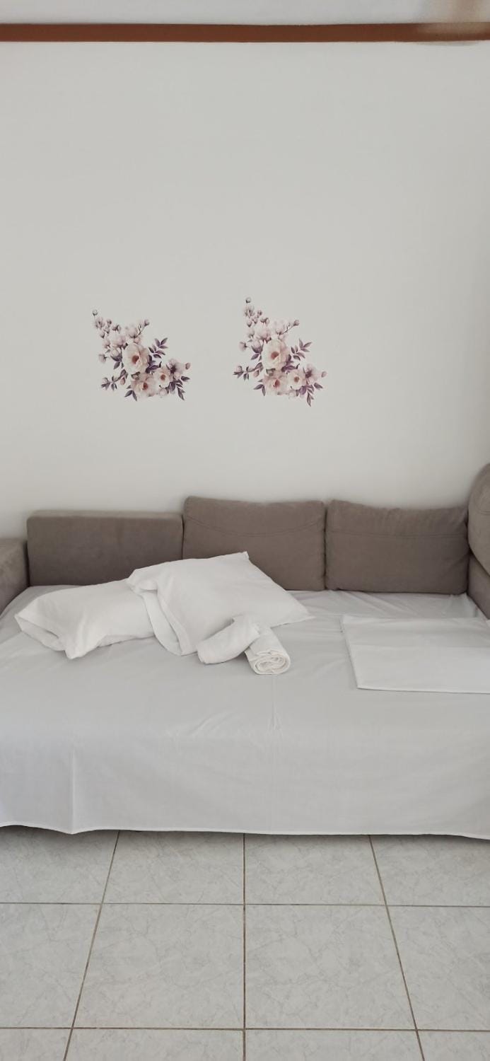 Christos apartment near the Ofrynio beach Apartment in Decentralized Administration of Macedonia and Thrace