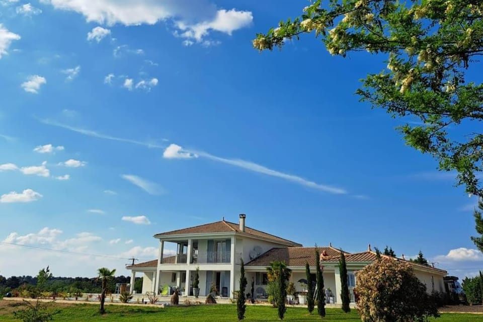 Les Fontenelliers luxury 5 star villa Villa in Nouvelle-Aquitaine