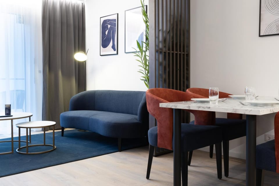 Living room, Seating area, Dining area