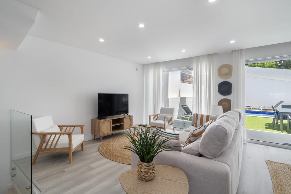 Communal lounge/ TV room, Seating area