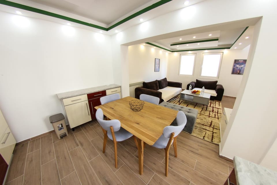 Living room, Seating area, Dining area