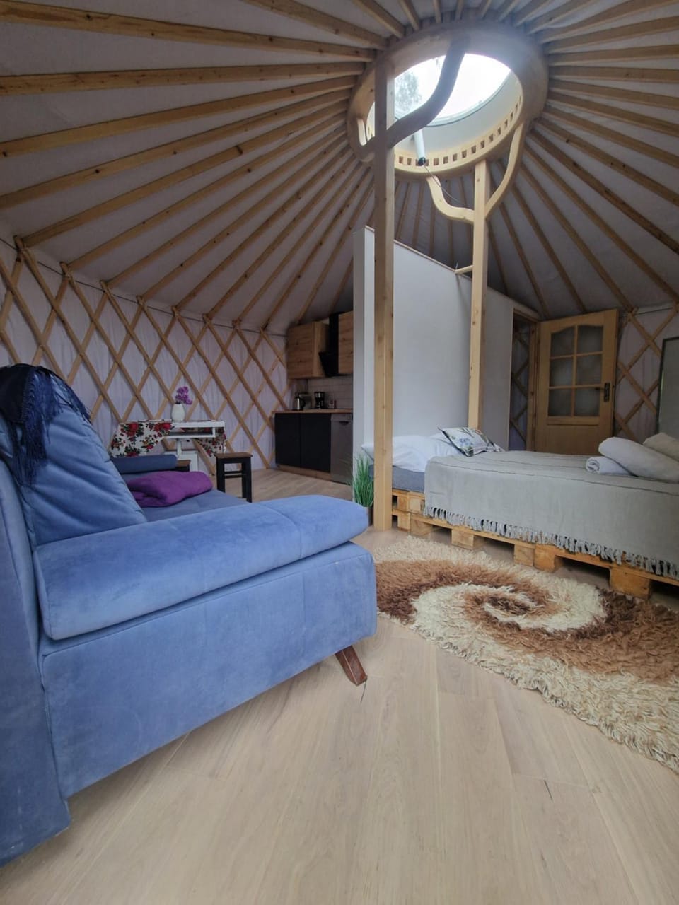 BeskidiaGlamp Luxury tent in Poland