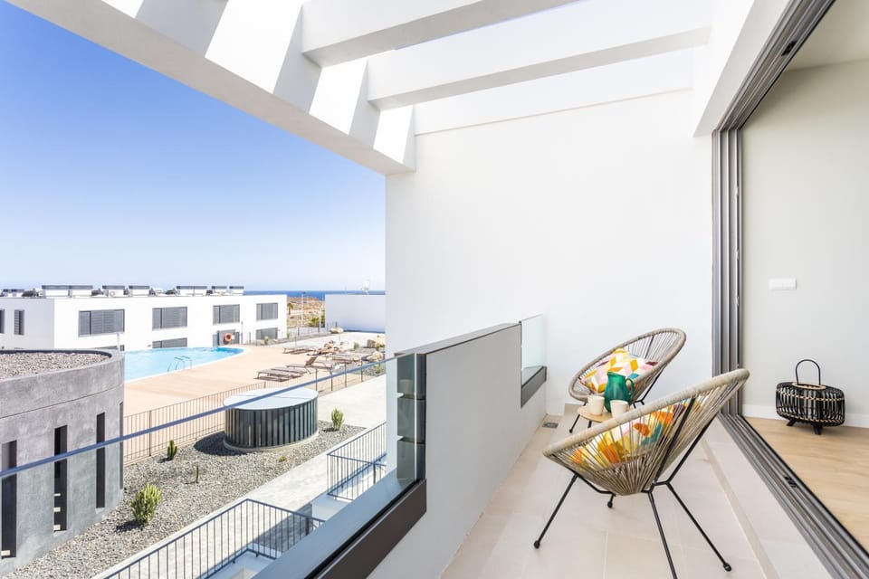 Home2Book Impressive Apt Abades, Pool & Terrace Apartment in Abona
