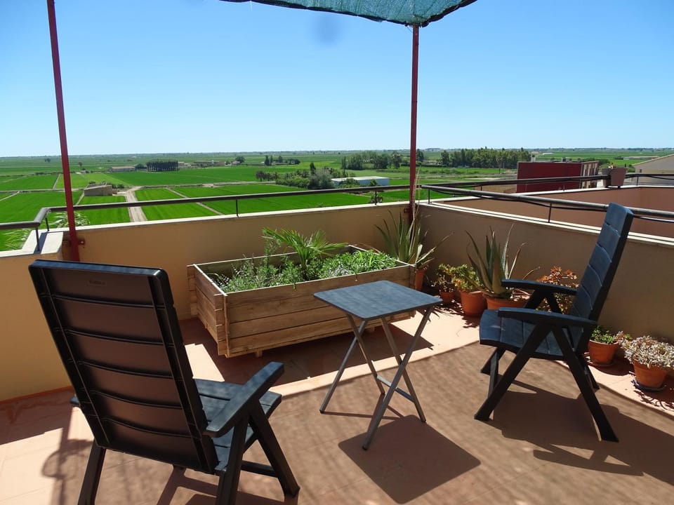 View (from property/room), Balcony/Terrace