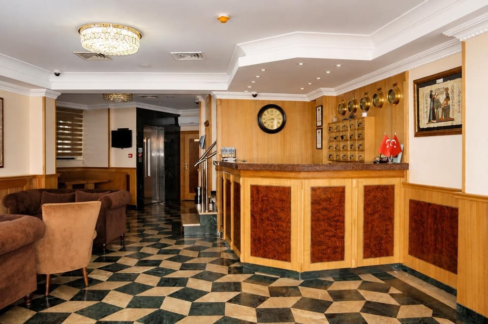 Lounge or bar, Seating area
