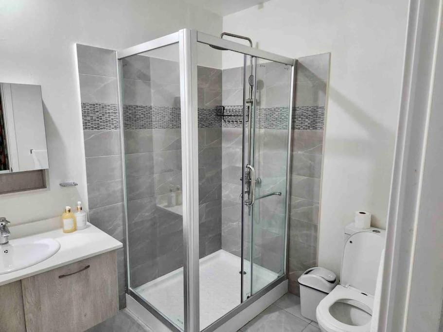 Vae Luxury Paradise - Free Beach&Pool Access Villa in St. Ann Parish
