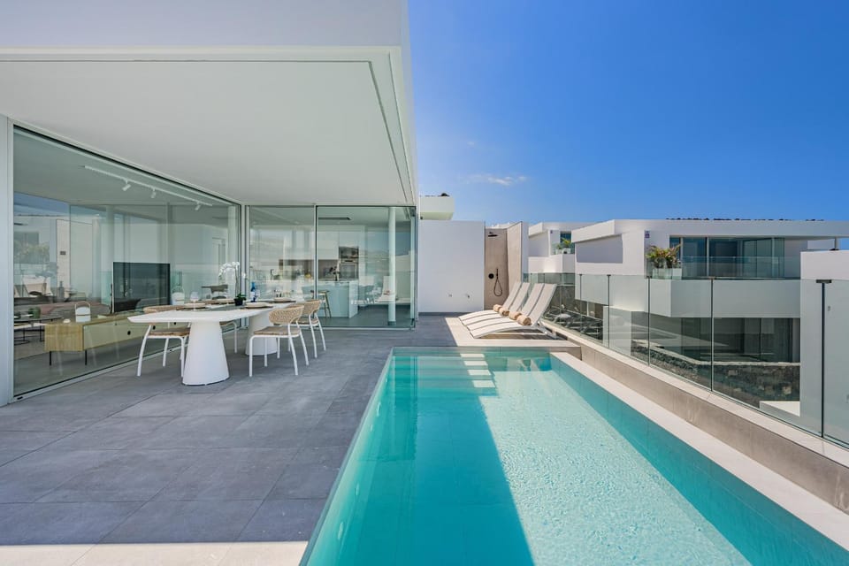 View (from property/room), Pool view, Swimming pool