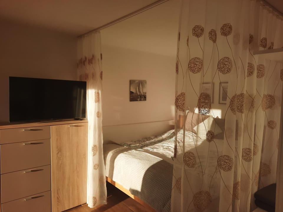 Bed, TV and multimedia