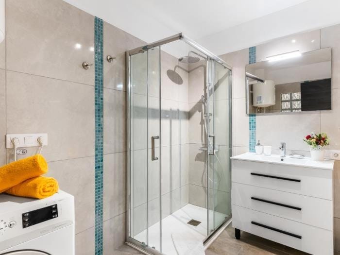 Shower, Bathroom